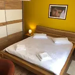House In With Balcony, Air Conditioning, W-lan, Washing Machine Nyaraló Zára