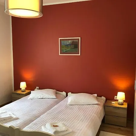 House In With Balcony, Air Conditioning, W-lan, Washing Machine *