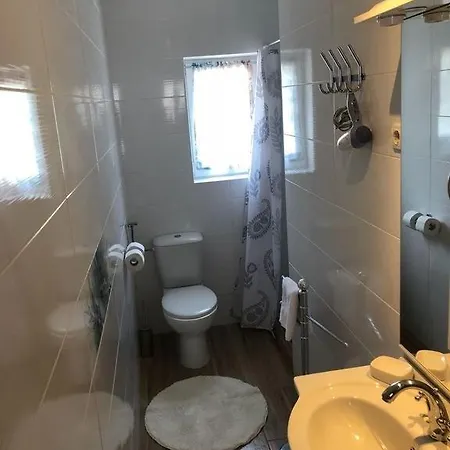 Ferienhaus House In With Balcony, Air Conditioning, W-lan, Washing Machine Zadar