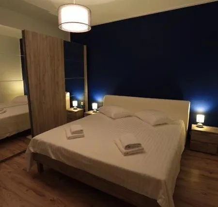 House In With Balcony, Air Conditioning, W-lan, Washing Machine