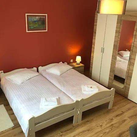 House In With Balcony, Air Conditioning, W-lan, Washing Machine Prázdninový dům *