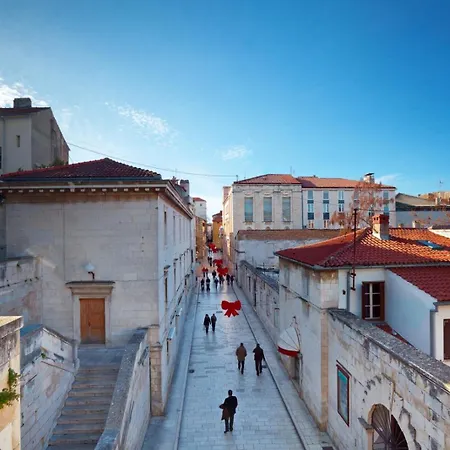 House In With Balcony, Air Conditioning, W-lan, Washing Machine *