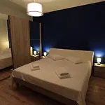 House In With Balcony, Air Conditioning, W-lan, Washing Machine