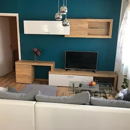 House In With Balcony, Air Conditioning, W-lan, Washing Machine Сasa de vacaciones Zadar
