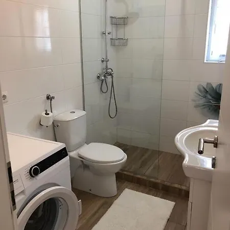 House In With Balcony, Air Conditioning, W-lan, Washing Machine *